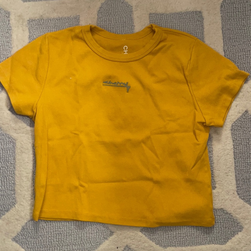 Cherry LA t-shirt, size M
